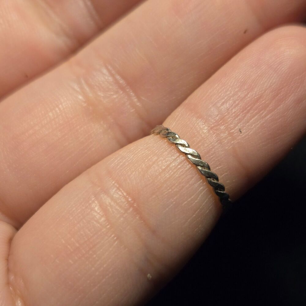 Tiny Vintage Sterling Silver Ring Toe Ring Sz 2.5 - image 7